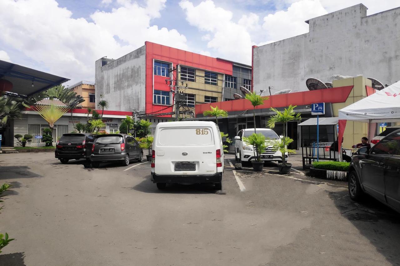 Urbanview Os Residence Medan By Reddoorz Esterno foto